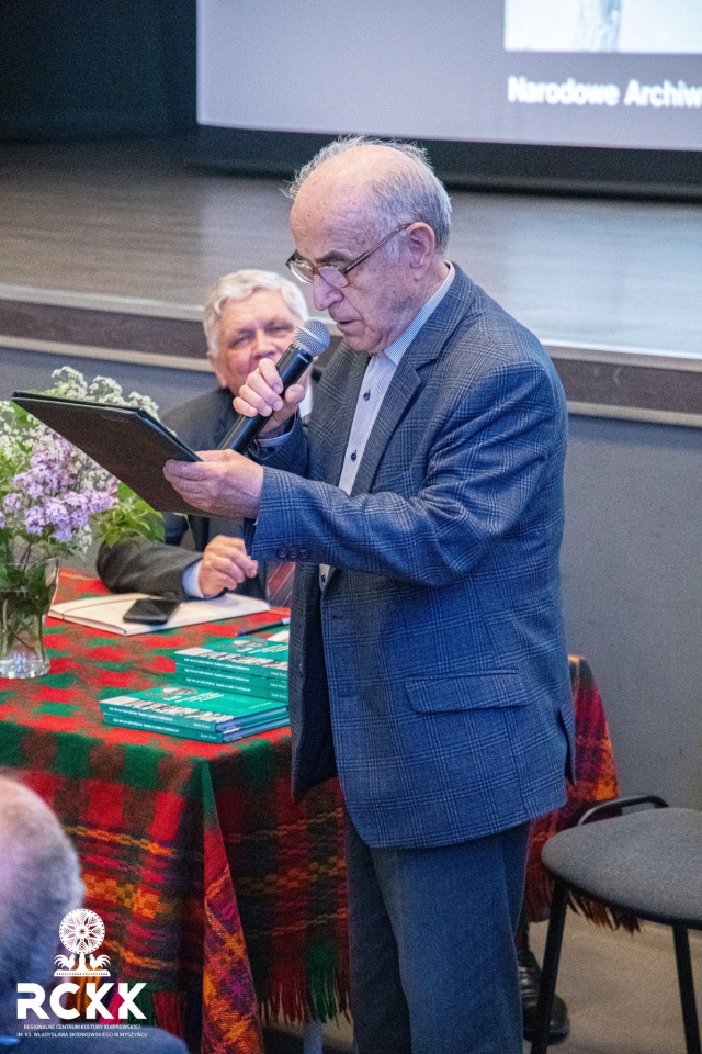 Konferencja w sprawie umocnienia pozycji dialektu kurpiowskiego [24.05.2023] - zdjęcie #12 - eOstroleka.pl