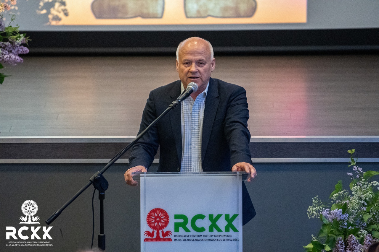 Konferencja w sprawie umocnienia pozycji dialektu kurpiowskiego [24.05.2023] - zdjęcie #9 - eOstroleka.pl