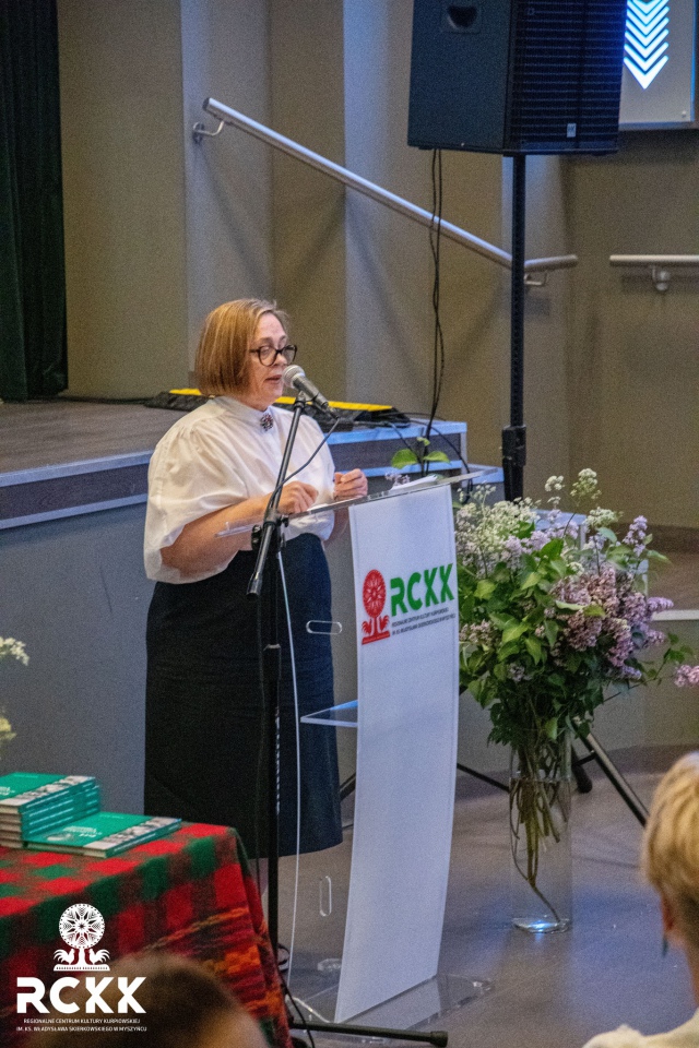 Konferencja w sprawie umocnienia pozycji dialektu kurpiowskiego [24.05.2023] - zdjęcie #8 - eOstroleka.pl