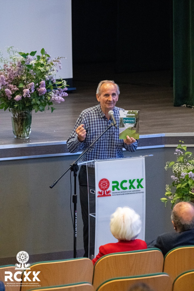 Konferencja w sprawie umocnienia pozycji dialektu kurpiowskiego [24.05.2023] - zdjęcie #3 - eOstroleka.pl