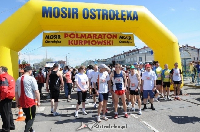 XVII Międzynarodowy Półmaraton Kurpiowski (08.05.2011) - zdjęcie #333 - eOstroleka.pl