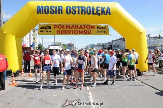 XVII Międzynarodowy Półmaraton Kurpiowski (08.05.2011) - zdjęcie #328 - eOstroleka.pl