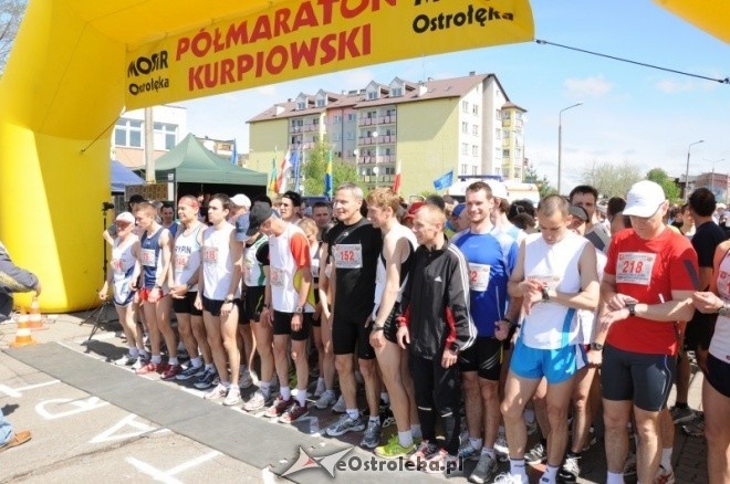 XVII Międzynarodowy Półmaraton Kurpiowski (08.05.2011) - zdjęcie #320 - eOstroleka.pl