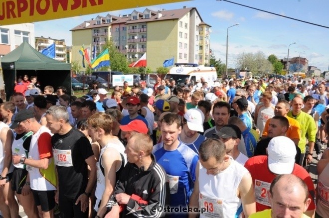 XVII Międzynarodowy Półmaraton Kurpiowski (08.05.2011) - zdjęcie #316 - eOstroleka.pl