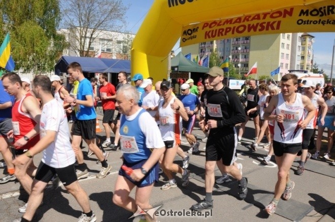 XVII Międzynarodowy Półmaraton Kurpiowski (08.05.2011) - zdjęcie #50 - eOstroleka.pl
