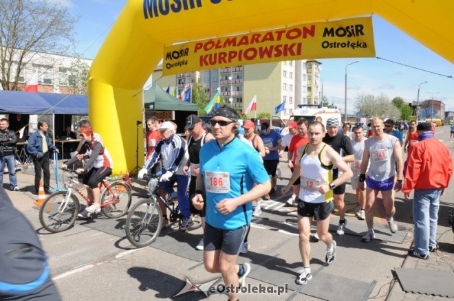 XVII Międzynarodowy Półmaraton Kurpiowski (08.05.2011) - zdjęcie #308 - eOstroleka.pl