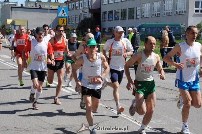 XVII Międzynarodowy Półmaraton Kurpiowski (08.05.2011) - zdjęcie #60 - eOstroleka.pl