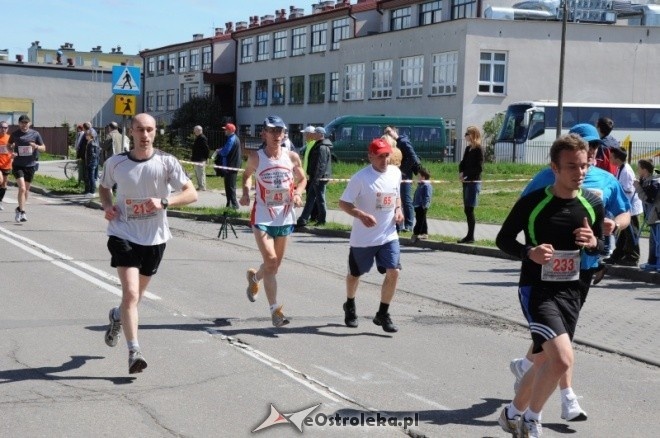 XVII Międzynarodowy Półmaraton Kurpiowski (08.05.2011) - zdjęcie #277 - eOstroleka.pl