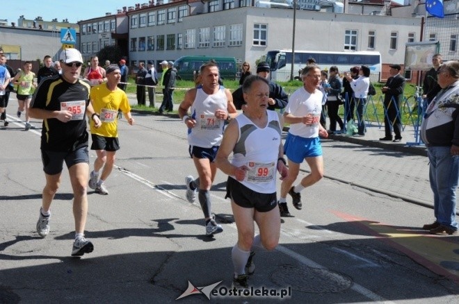 XVII Międzynarodowy Półmaraton Kurpiowski (08.05.2011) - zdjęcie #274 - eOstroleka.pl