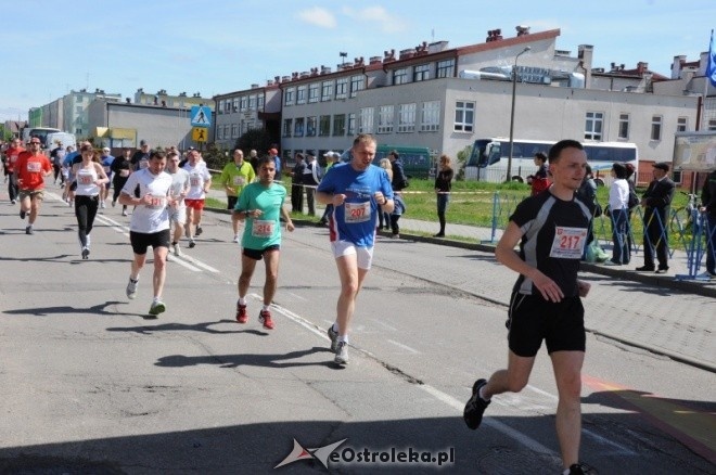 XVII Międzynarodowy Półmaraton Kurpiowski (08.05.2011) - zdjęcie #269 - eOstroleka.pl