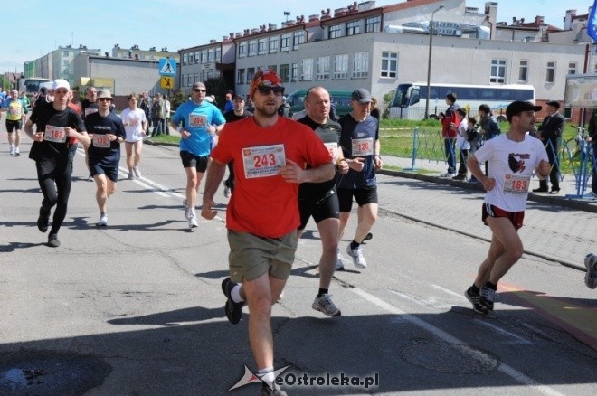 XVII Międzynarodowy Półmaraton Kurpiowski (08.05.2011) - zdjęcie #267 - eOstroleka.pl