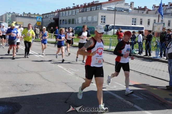 XVII Międzynarodowy Półmaraton Kurpiowski (08.05.2011) - zdjęcie #96 - eOstroleka.pl