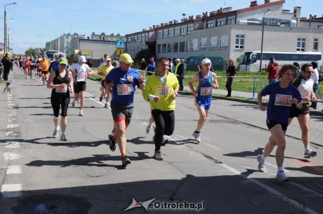 XVII Międzynarodowy Półmaraton Kurpiowski (08.05.2011) - zdjęcie #263 - eOstroleka.pl