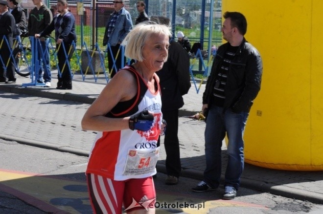 XVII Międzynarodowy Półmaraton Kurpiowski (08.05.2011) - zdjęcie #113 - eOstroleka.pl