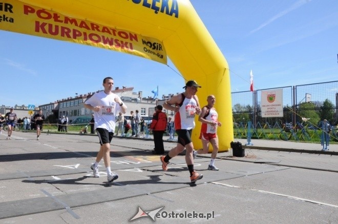 XVII Międzynarodowy Półmaraton Kurpiowski (08.05.2011) - zdjęcie #121 - eOstroleka.pl