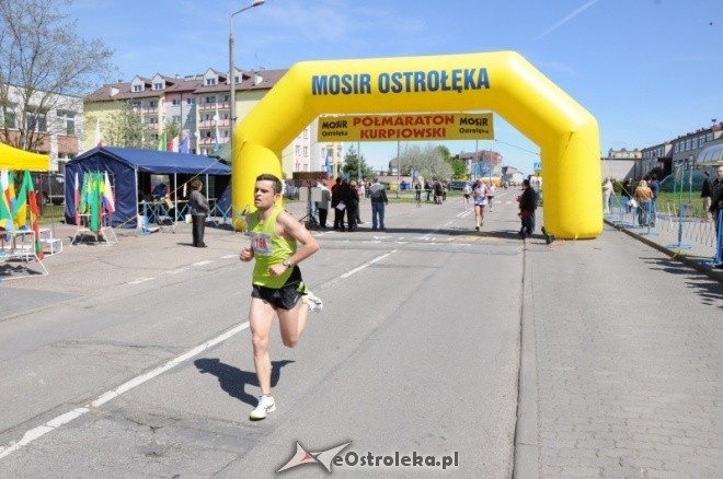 XVII Międzynarodowy Półmaraton Kurpiowski (08.05.2011) - zdjęcie #160 - eOstroleka.pl