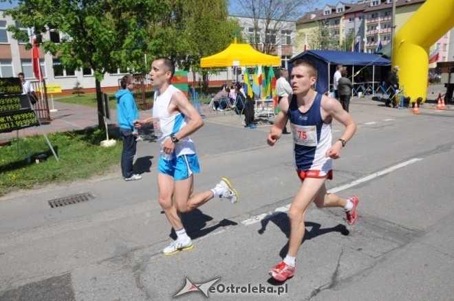 XVII Międzynarodowy Półmaraton Kurpiowski (08.05.2011) - zdjęcie #188 - eOstroleka.pl