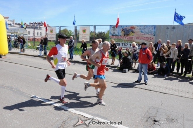 XVII Międzynarodowy Półmaraton Kurpiowski (08.05.2011) - zdjęcie #204 - eOstroleka.pl