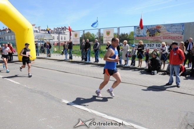 XVII Międzynarodowy Półmaraton Kurpiowski (08.05.2011) - zdjęcie #205 - eOstroleka.pl