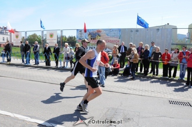 XVII Międzynarodowy Półmaraton Kurpiowski (08.05.2011) - zdjęcie #213 - eOstroleka.pl