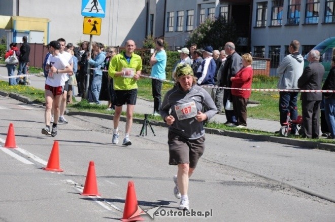 XVII Międzynarodowy Półmaraton Kurpiowski (08.05.2011) - zdjęcie #253 - eOstroleka.pl