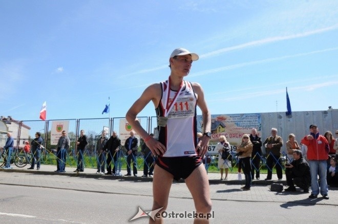 XVII Międzynarodowy Półmaraton Kurpiowski (08.05.2011) - zdjęcie #259 - eOstroleka.pl