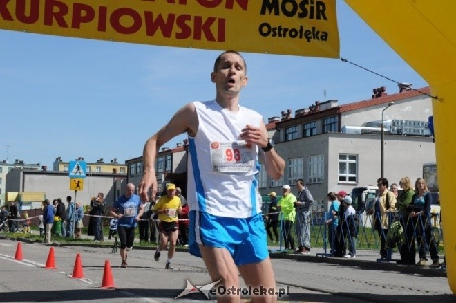 XVII Międzynarodowy Półmaraton Kurpiowski (08.05.2011) - zdjęcie #266 - eOstroleka.pl