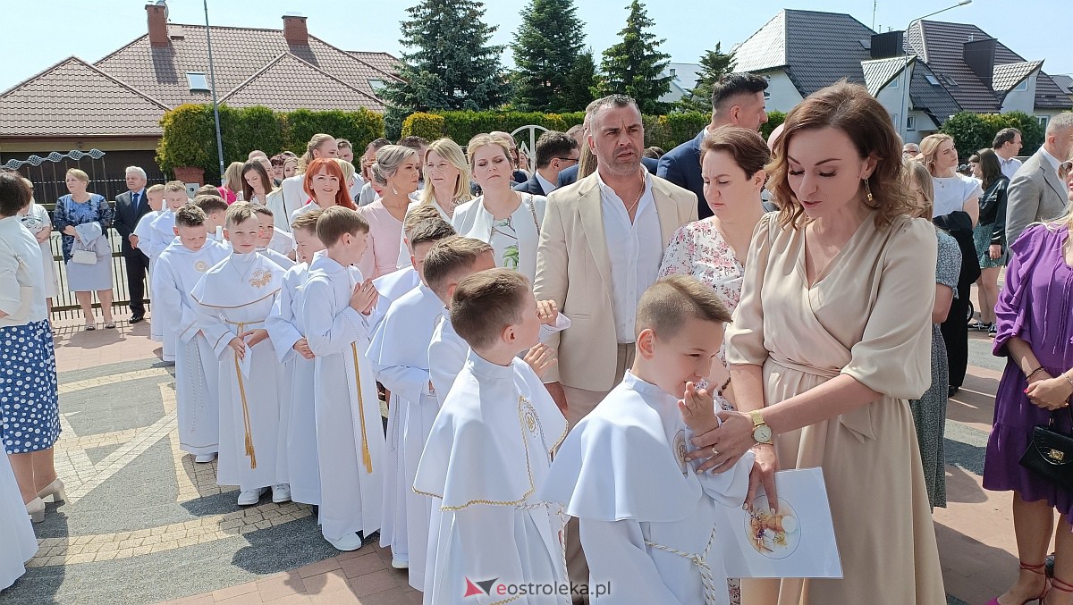 I Komunia Święta w kościele pw. NMP Królowej Rodzin [28.5.2023] - zdjęcie #19 - eOstroleka.pl