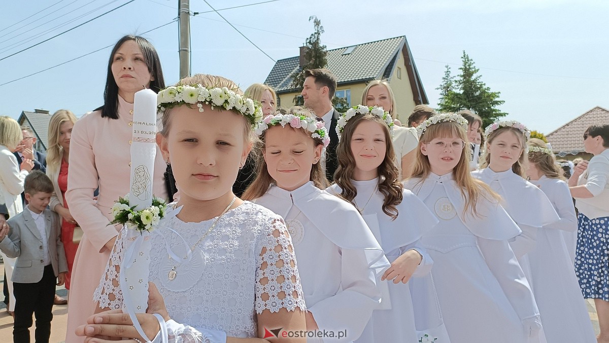 I Komunia Święta w kościele pw. NMP Królowej Rodzin [28.5.2023] - zdjęcie #21 - eOstroleka.pl