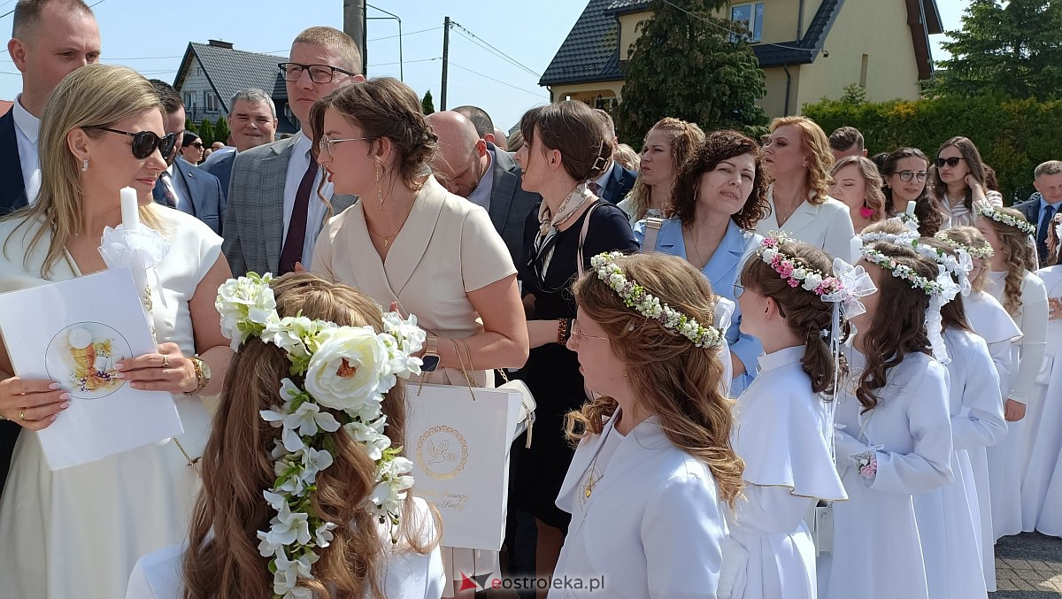 I Komunia Święta w kościele pw. NMP Królowej Rodzin [28.5.2023] - zdjęcie #24 - eOstroleka.pl