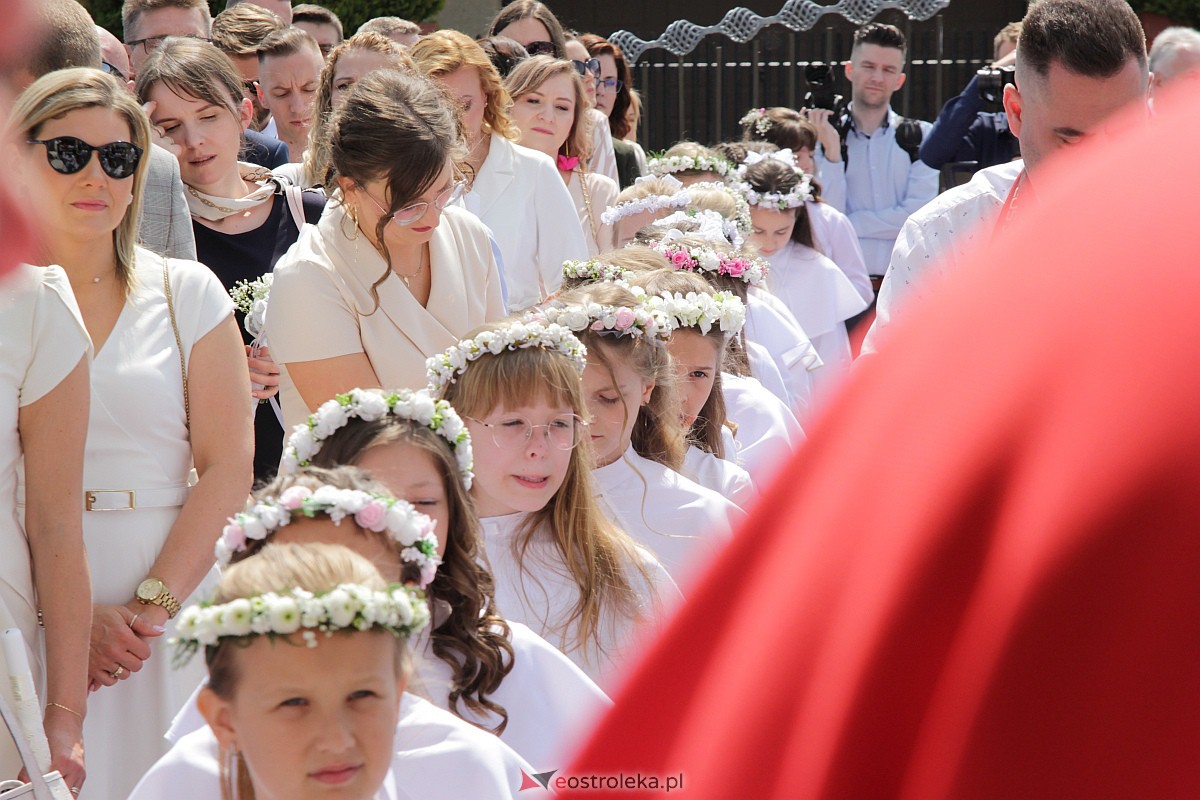 I Komunia Święta w kościele pw. NMP Królowej Rodzin [28.5.2023] - zdjęcie #56 - eOstroleka.pl