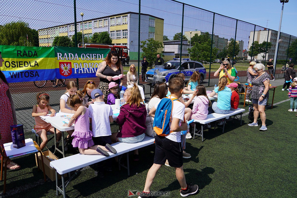 Festyn sportowo-rekreacyjny w Szkole Podstawowej nr 2 w Ostrołęce [28.05.2023] - zdjęcie #96 - eOstroleka.pl