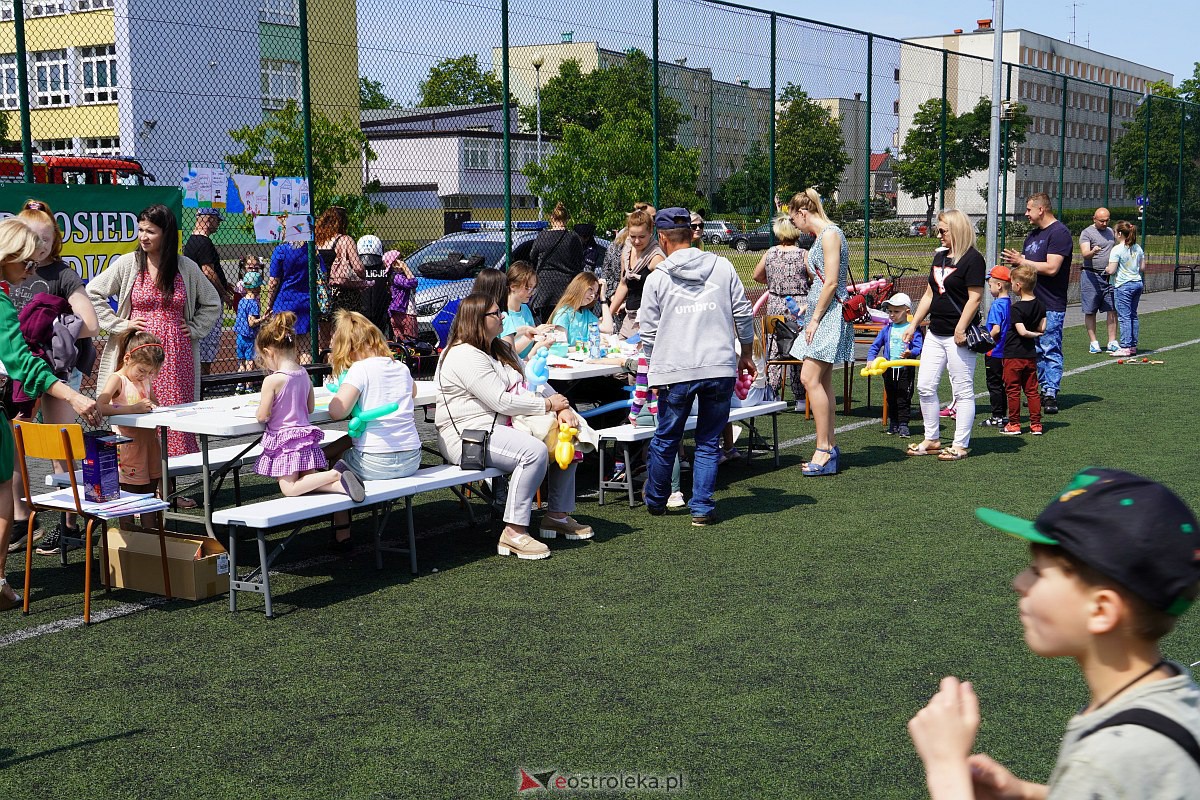 Festyn sportowo-rekreacyjny w Szkole Podstawowej nr 2 w Ostrołęce [28.05.2023] - zdjęcie #48 - eOstroleka.pl
