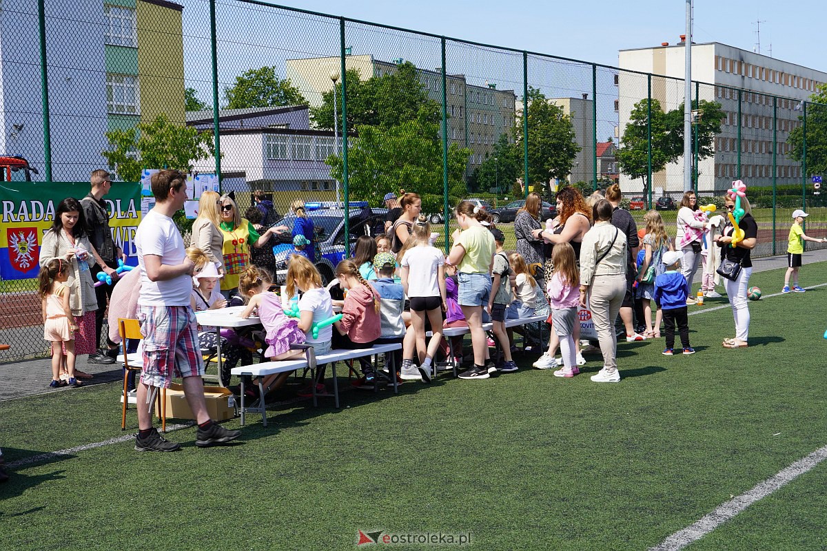 Festyn sportowo-rekreacyjny w Szkole Podstawowej nr 2 w Ostrołęce [28.05.2023] - zdjęcie #61 - eOstroleka.pl
