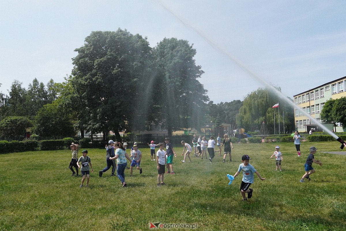 Festyn sportowo-rekreacyjny w Szkole Podstawowej nr 2 w Ostrołęce [28.05.2023] - zdjęcie #23 - eOstroleka.pl