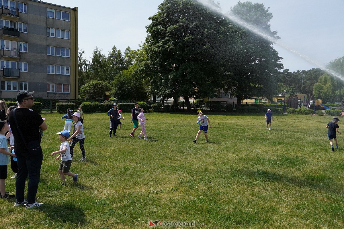 Festyn sportowo-rekreacyjny w Szkole Podstawowej nr 2 w Ostrołęce [28.05.2023] - zdjęcie #19 - eOstroleka.pl