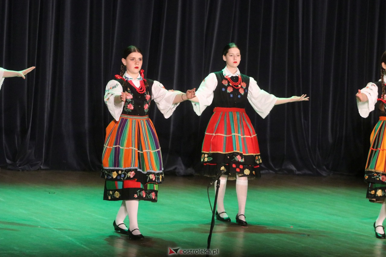 Koncert Zespołu Pieśni i Tańca Kurpie [28.05.2023] - zdjęcie #12 - eOstroleka.pl