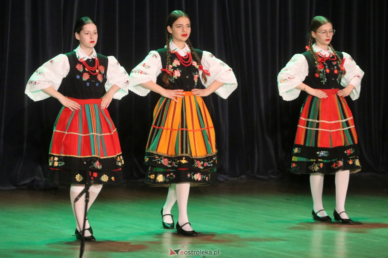 Koncert Zespołu Pieśni i Tańca Kurpie [28.05.2023] - zdjęcie #46 - eOstroleka.pl