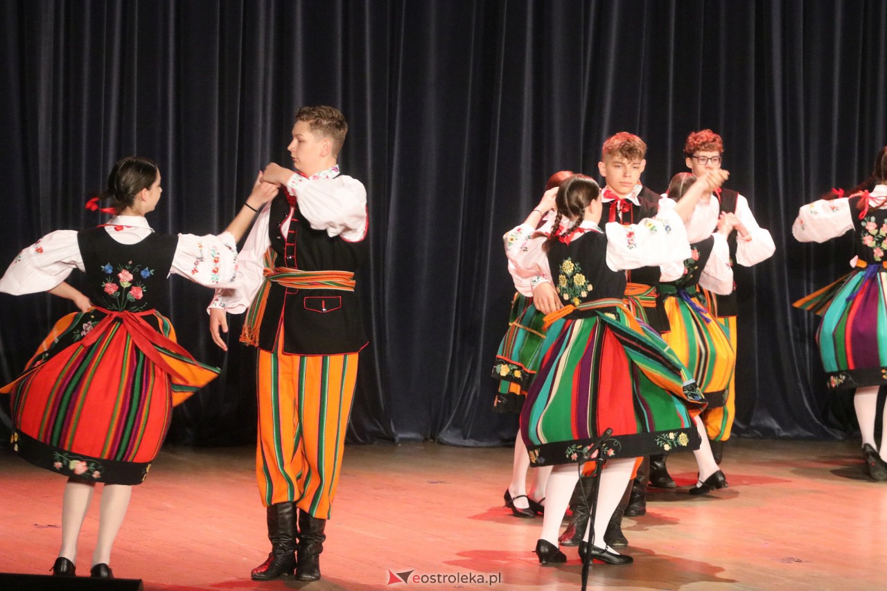 Koncert Zespołu Pieśni i Tańca Kurpie [28.05.2023] - zdjęcie #45 - eOstroleka.pl