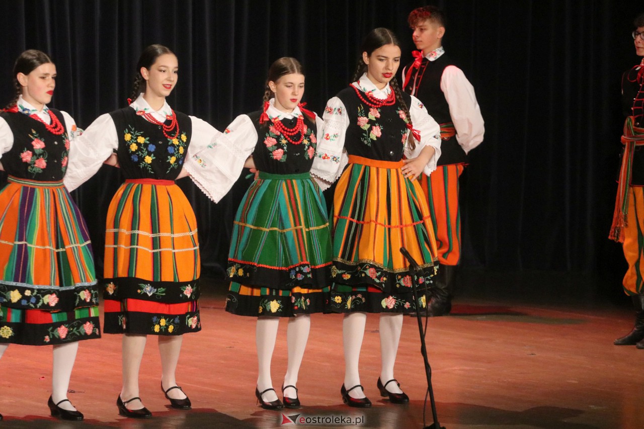 Koncert Zespołu Pieśni i Tańca Kurpie [28.05.2023] - zdjęcie #40 - eOstroleka.pl