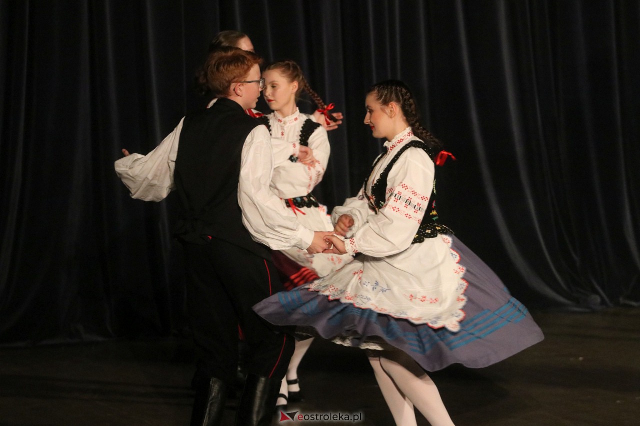 Koncert Zespołu Pieśni i Tańca Kurpie [28.05.2023] - zdjęcie #25 - eOstroleka.pl