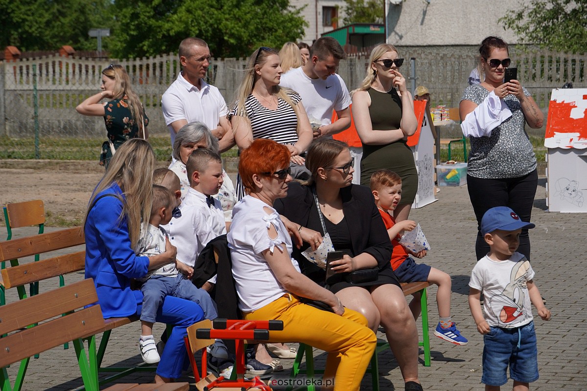Pikinik rodzinny Zabawa dla sztandaru w Szkole Podstawowej w Ołdakach [28.05.2023] - zdjęcie #4 - eOstroleka.pl