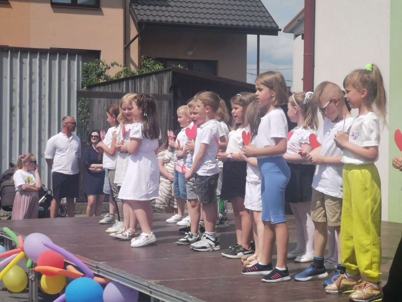 Festyn rodzinny w rzekuńskim przedszkolu - zdjęcie #27 - eOstroleka.pl