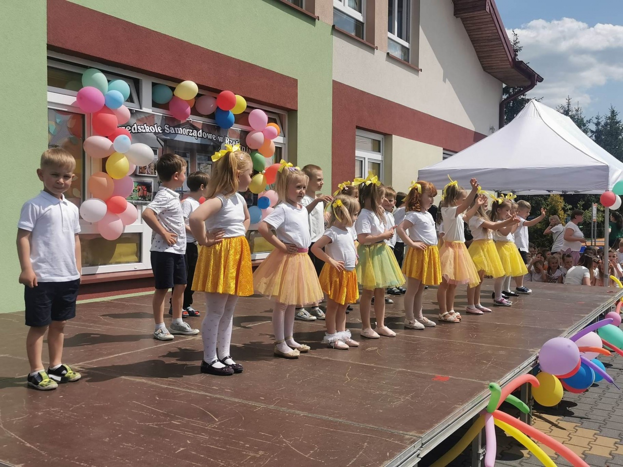Festyn rodzinny w rzekuńskim przedszkolu - zdjęcie #10 - eOstroleka.pl