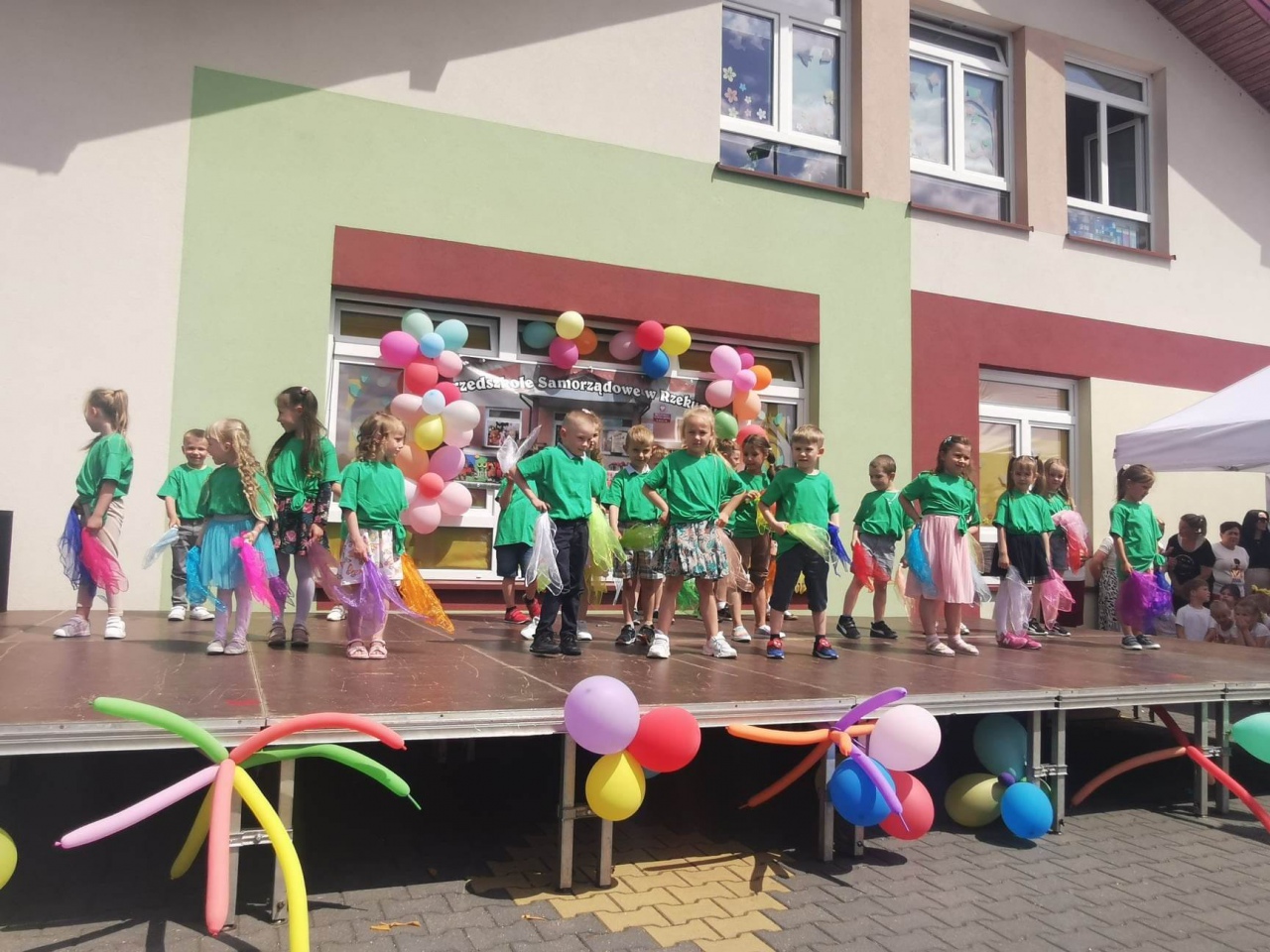Festyn rodzinny w rzekuńskim przedszkolu - zdjęcie #6 - eOstroleka.pl