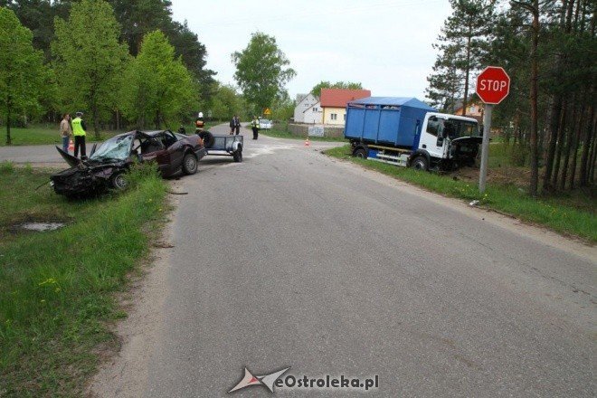 Wypadek w Chudku (09.05.2011) - zdjęcie #11 - eOstroleka.pl