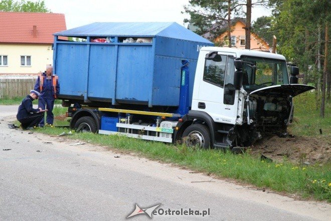 Wypadek w Chudku (09.05.2011) - zdjęcie #12 - eOstroleka.pl