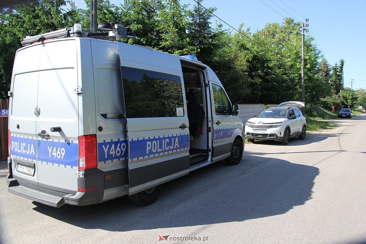 Kolizja trzech aut na Łomżyńskiej [01.06.2023] - zdjęcie #12 - eOstroleka.pl