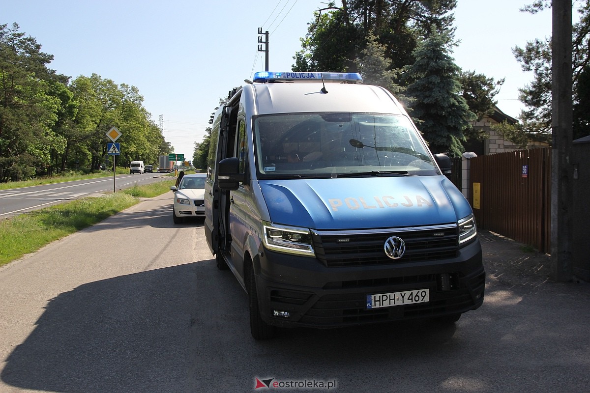 Kolizja trzech aut na Łomżyńskiej [01.06.2023] - zdjęcie #1 - eOstroleka.pl