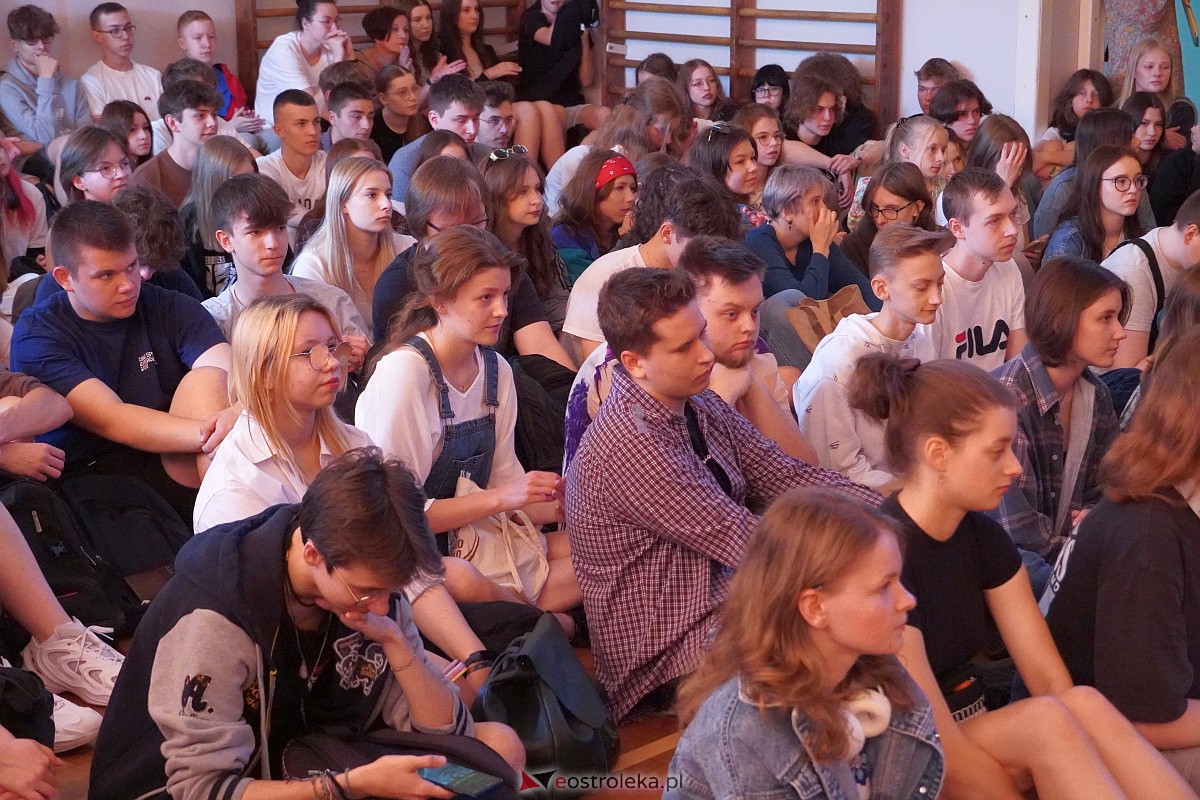 Szkolny konkurs II LO ma talent [1.06.2023] - zdjęcie #35 - eOstroleka.pl